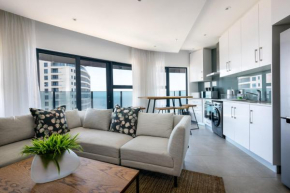 Opulent Oceans Apartment 2505 with Sea Views
